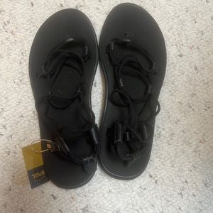 Teva Voya Infinity sandal. Size 8.